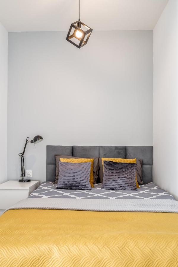 Apartamenty Claudia ทอรูน ภายนอก รูปภาพ